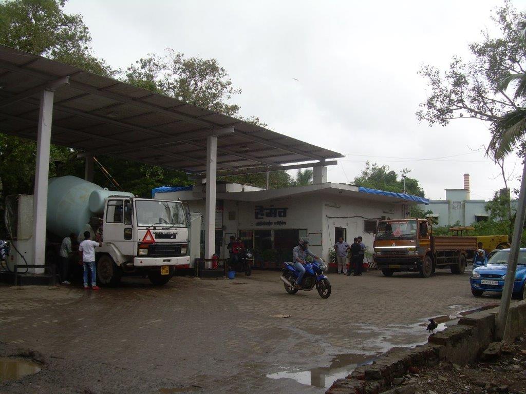 petrol pump (1)